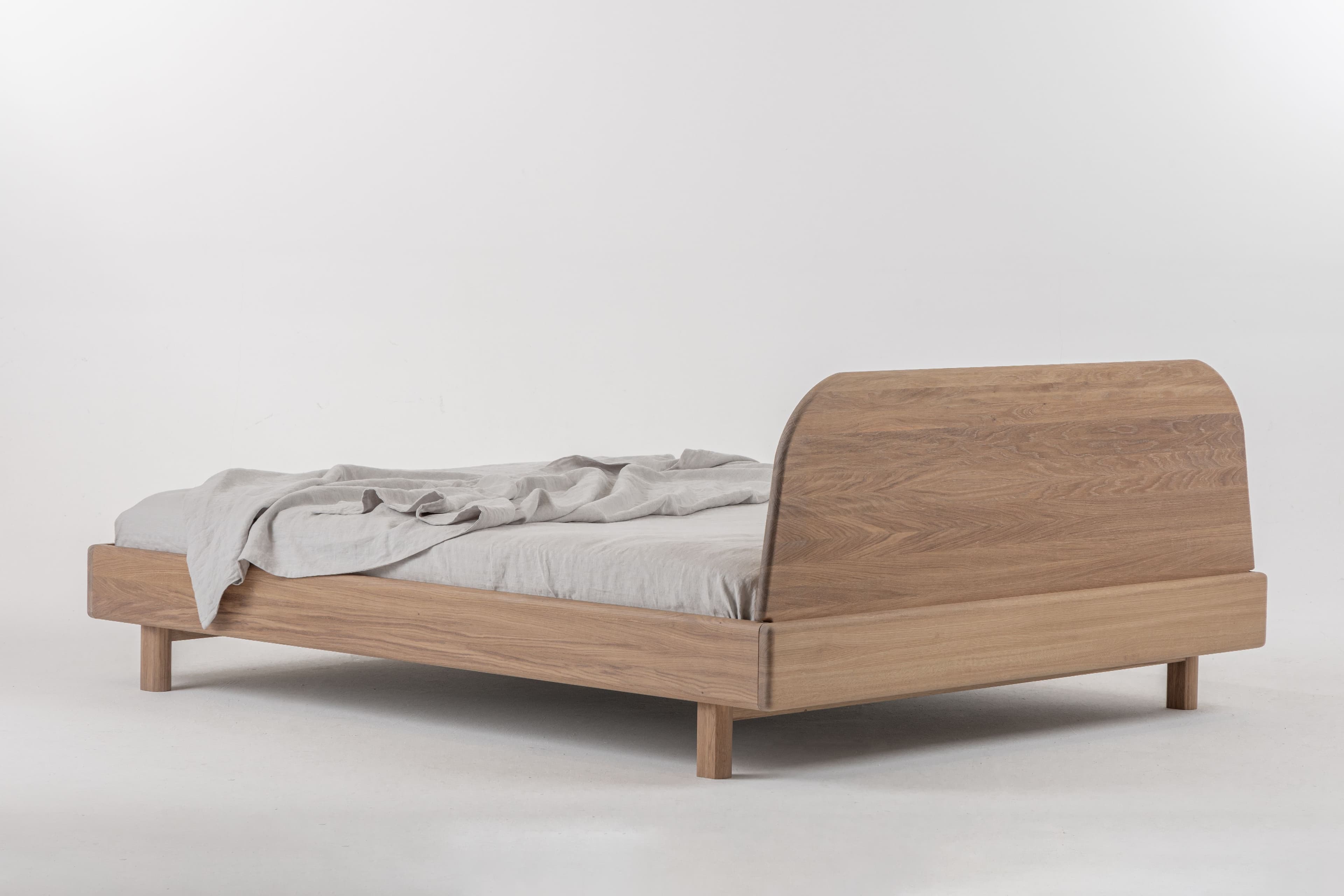 Nest krevet